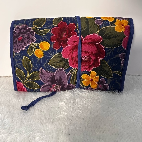 Vintage Gloria Vanderbilt Hand Purse Clutch Buttons Shut, Zipper,Floral - Picture 3 of 6